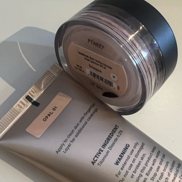 Bare Minerals COMPLEXION RESCUE Tinted Moisturizer Multi-Tasking Concealer SPF - Picture 2 of 5